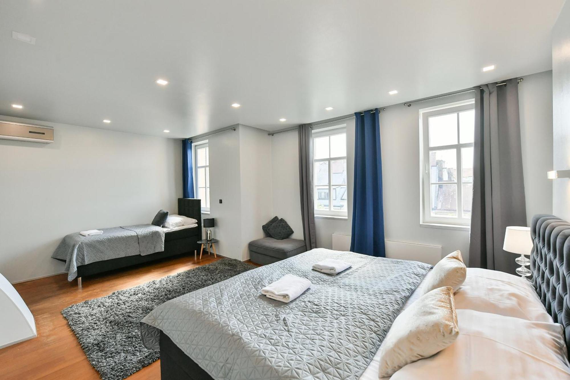 Luxury Central Duplex With Terrace Praga Exterior foto