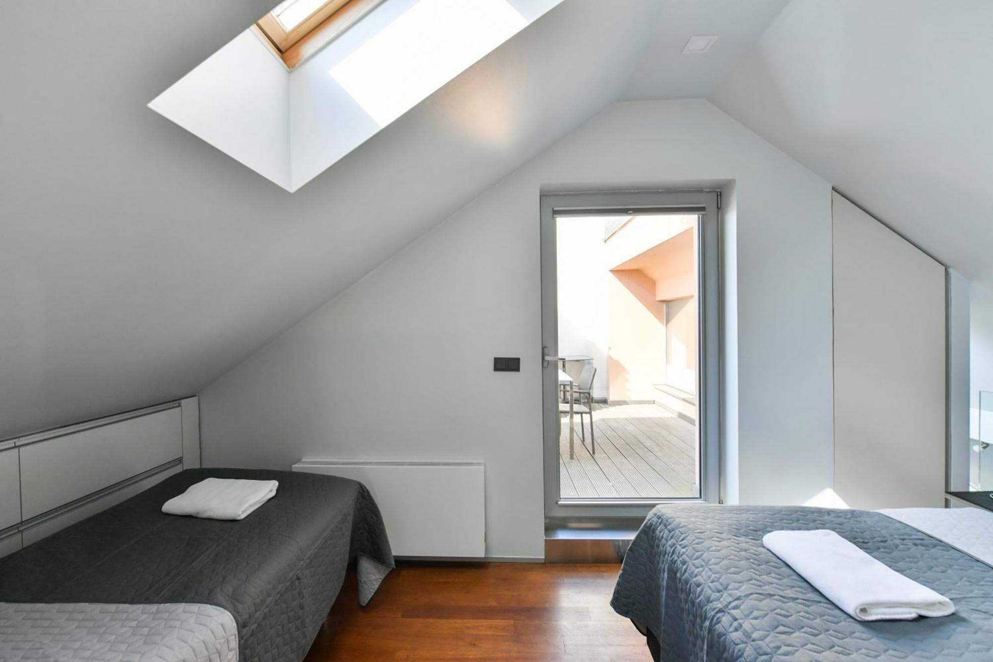 Luxury Central Duplex With Terrace Praga Exterior foto