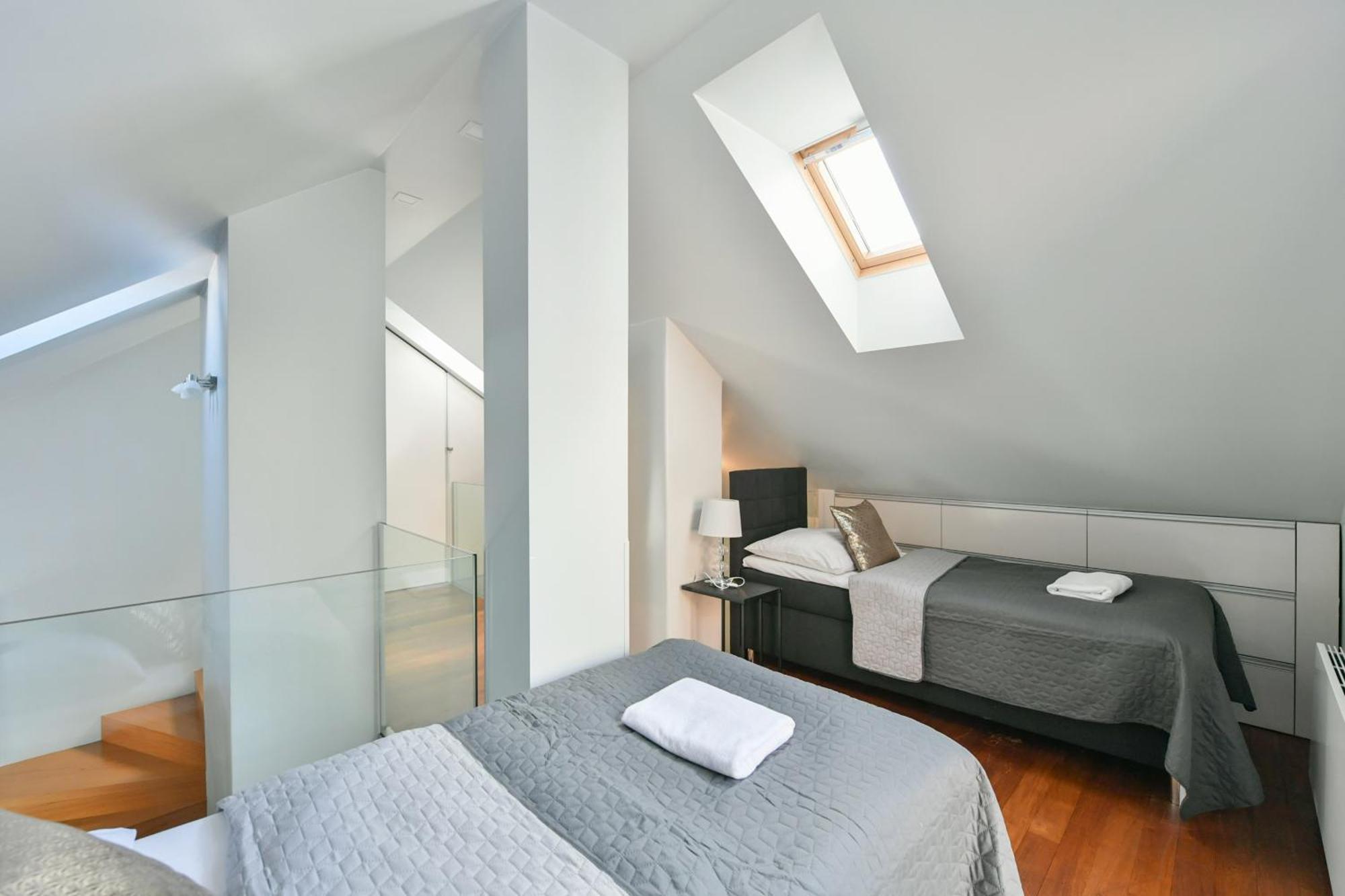 Luxury Central Duplex With Terrace Praga Exterior foto